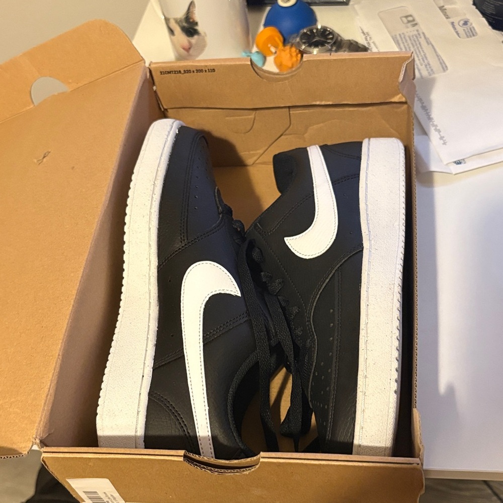 Nike Court Vision Low NEW